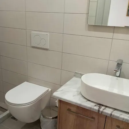 Gerekos And Lägenhet Agios Georgios (Corfu)