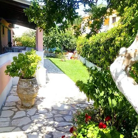 Lägenhet Gerekos And *