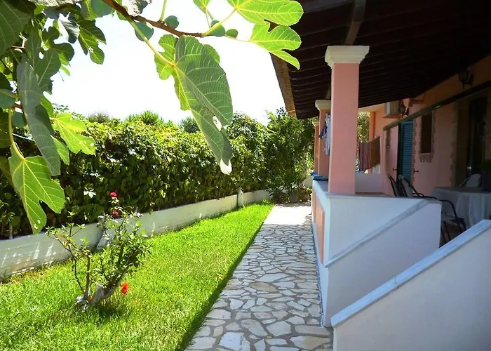 Gerekos And Lejlighed *