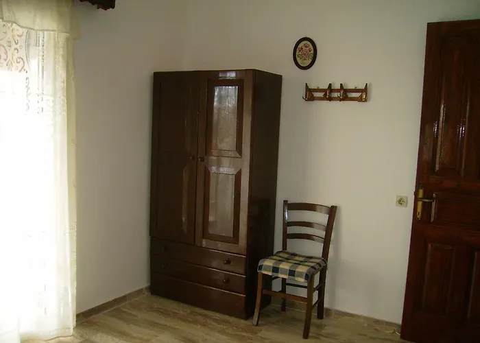 Appartement Gerekos And *