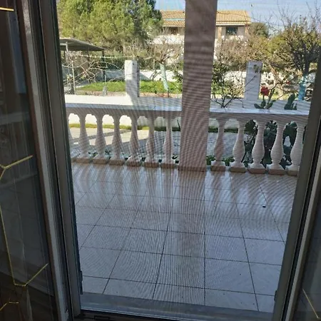 Appartamento Gerekos And *