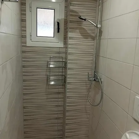 Gerekos And Appartamento *