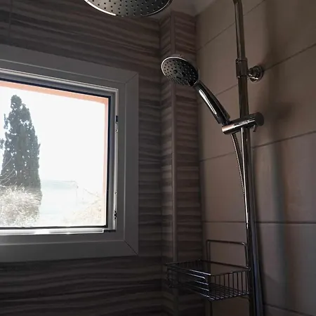 Appartamento Gerekos And *